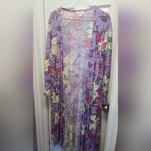 Sarah med floral print